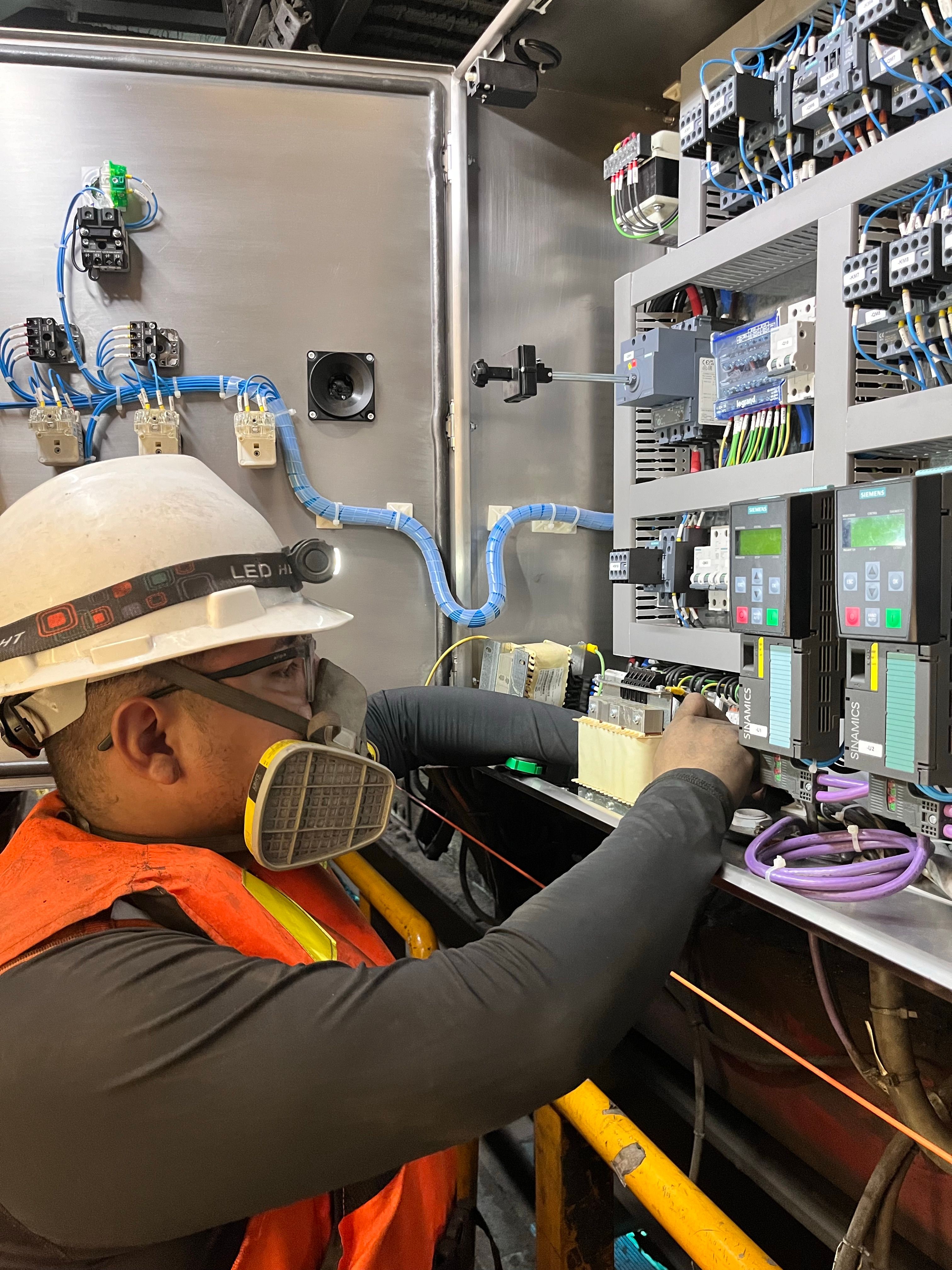 Travail électrique sur site